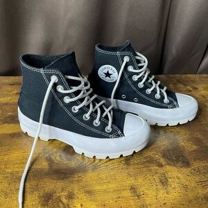 Chunky converse size 5